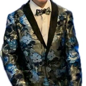 Suslo Couture Blazer Jacket Boys Size 16 with Boys Size 14 Shirt and Bow Tie